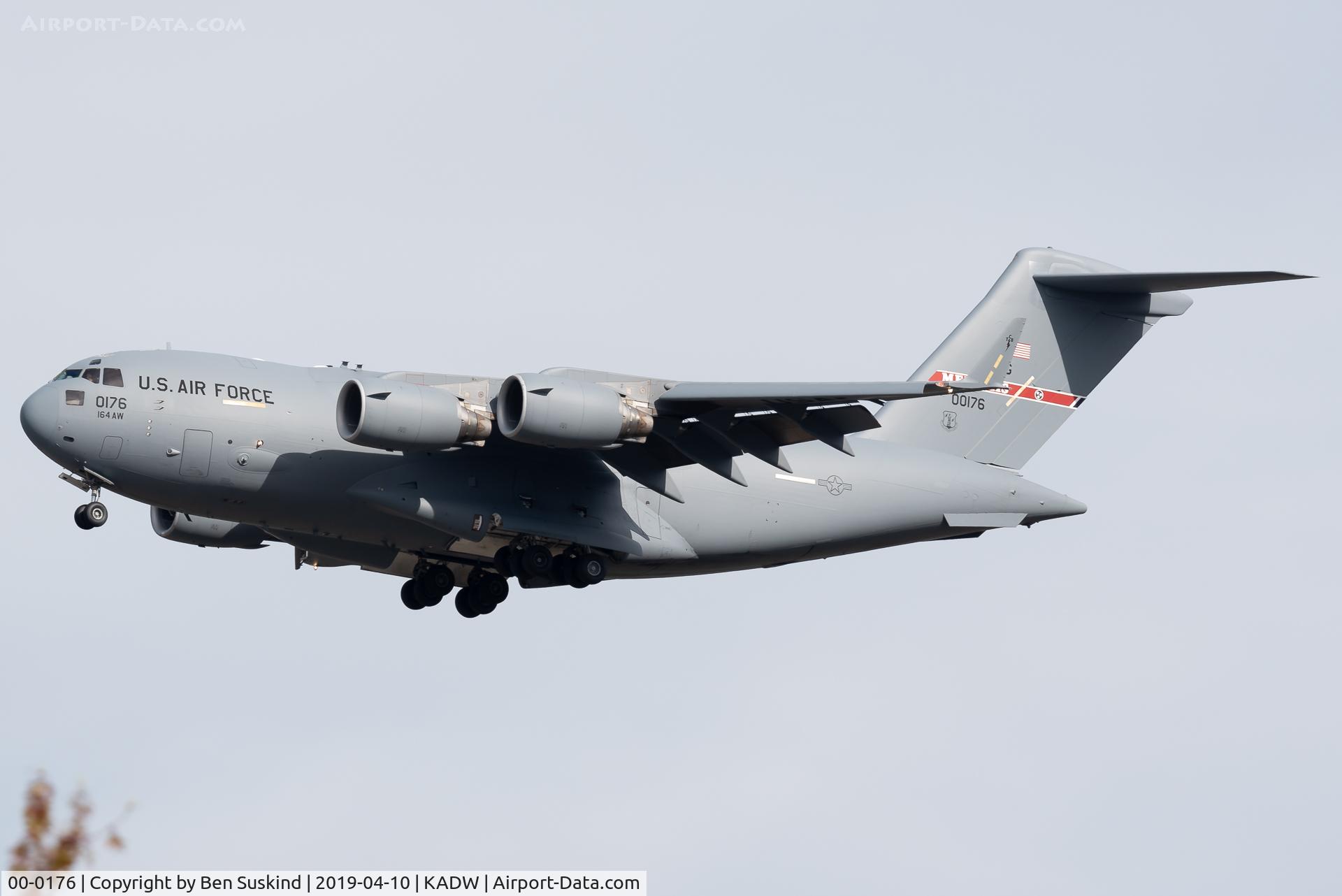 00-0176, 2000 Boeing C-17A Globemaster III C/N 50084/F083/P76, RCH landing at Andrews AFB.