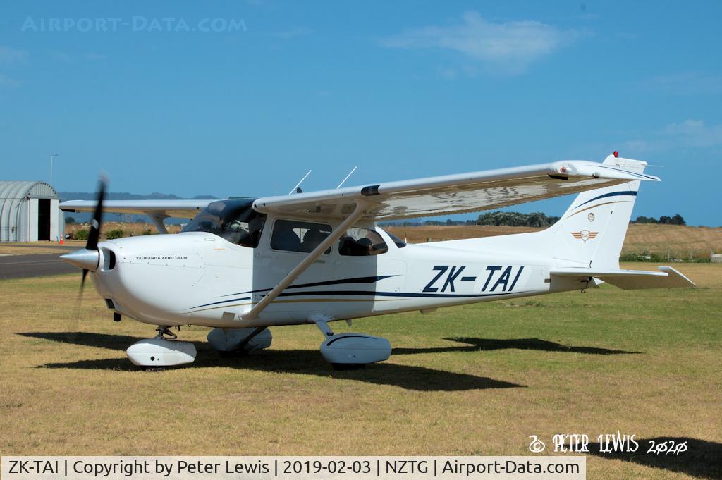 ZK-TAI, Cessna 172 Skyhawk C/N 172S-9752, Tauranga Aero Club