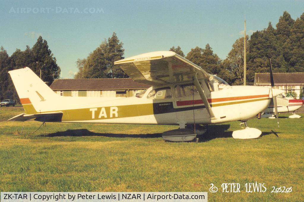 ZK-TAR, Cessna 172N C/N 17268660, Tarras Aviation Syndicate, Tarras - 1996