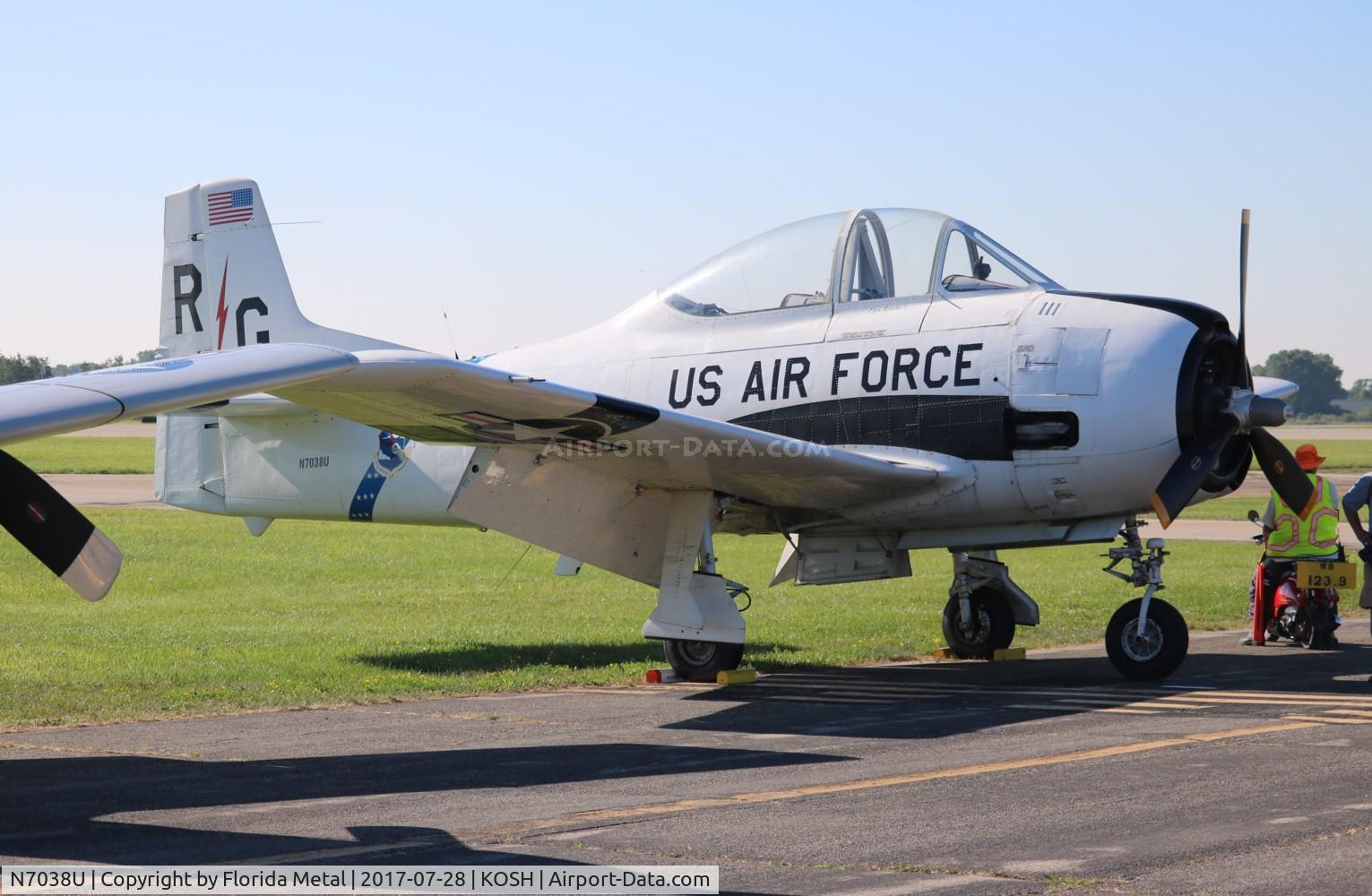 N7038U, 1950 North American/walker T-28A C/N 49-1520, T-28A