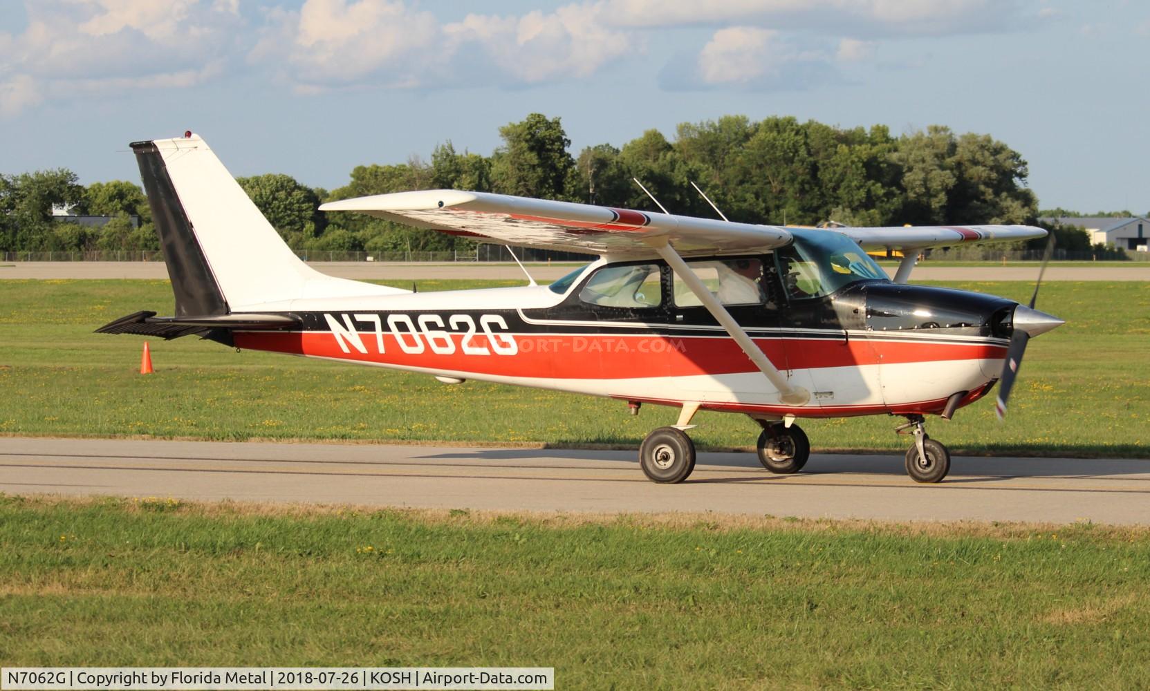 N7062G, 1969 Cessna 172K Skyhawk C/N 17258762, Cessna 172K