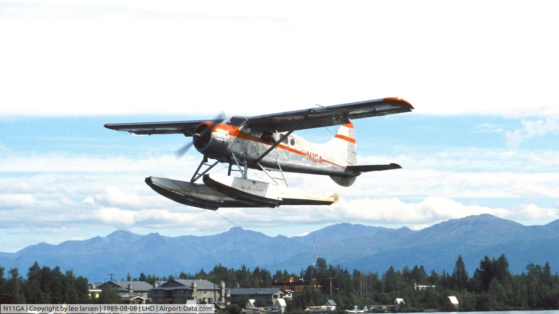 N11GA, 1959 De Havilland Canada Beaver DHC-2 C/N 1111, Lakr Hood Air Harbour 8.8.1989