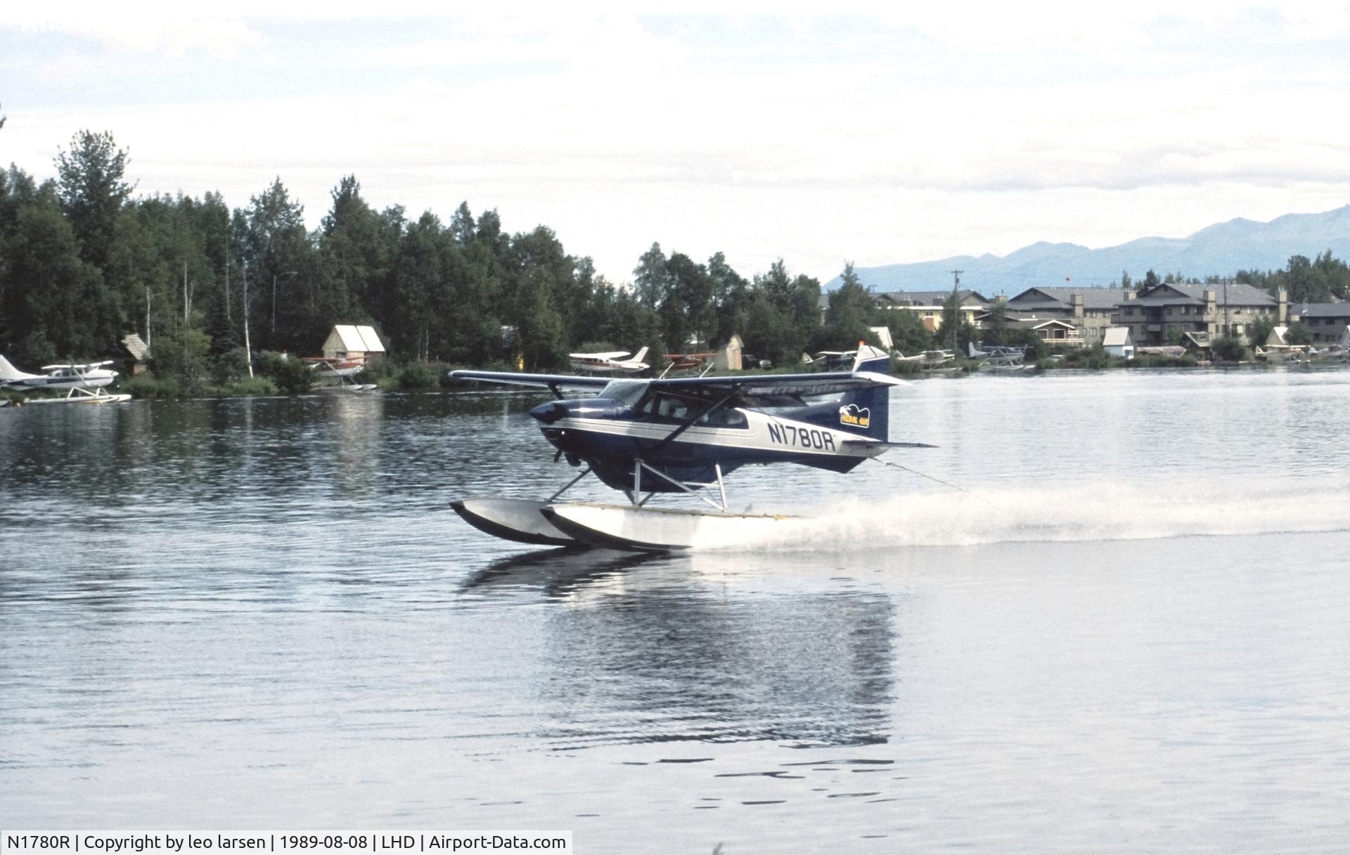 N1780R, 1974 Cessna A185F Skywagon 185 C/N 18502498, Lake Hood Air Harbour 8.8.1989