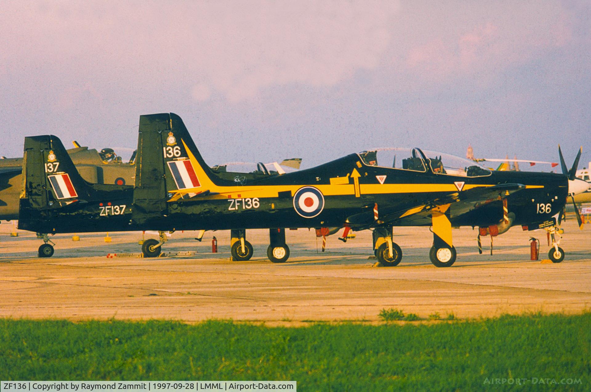 ZF136, 1990 Short S-312 Tucano T1 C/N S2.T2, Shorts S-312 Tucabo T.1 ZF136 Royal Air Force