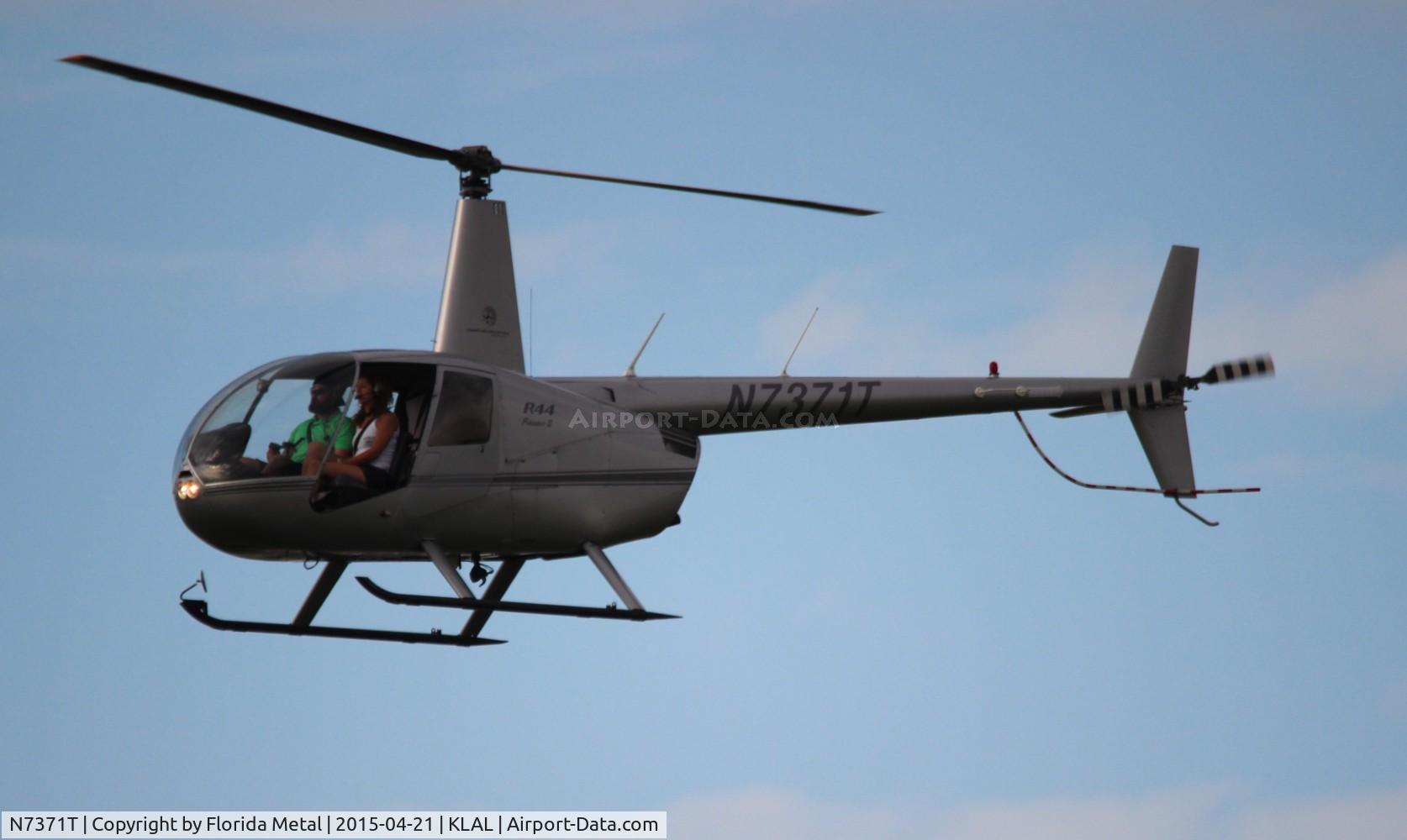 N7371T, 2004 Robinson R44 II C/N 10563, Robinson R44 II