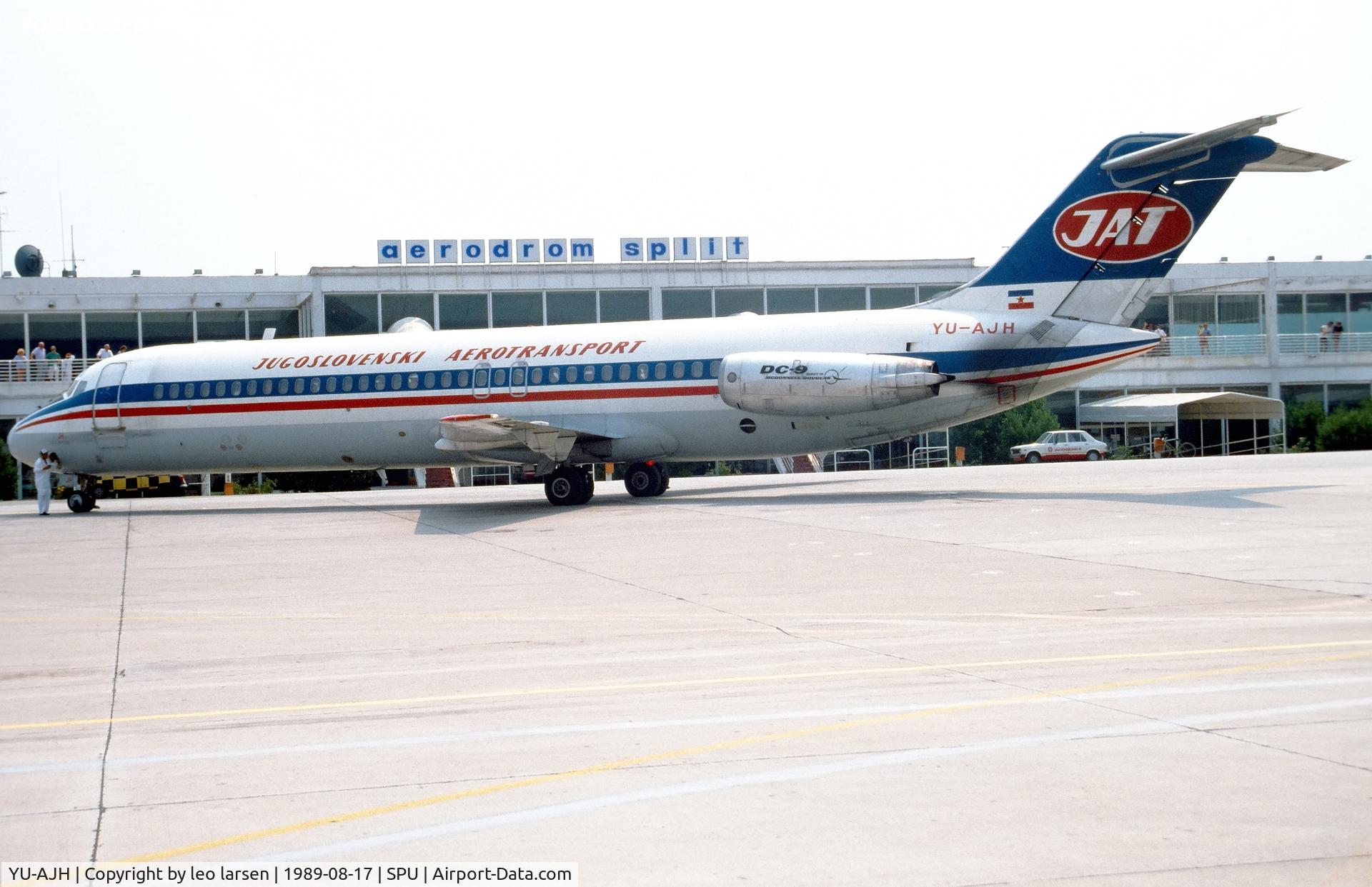 YU-AJH, 1972 Douglas DC-9-32 C/N 47562, Split 17.8.1989
