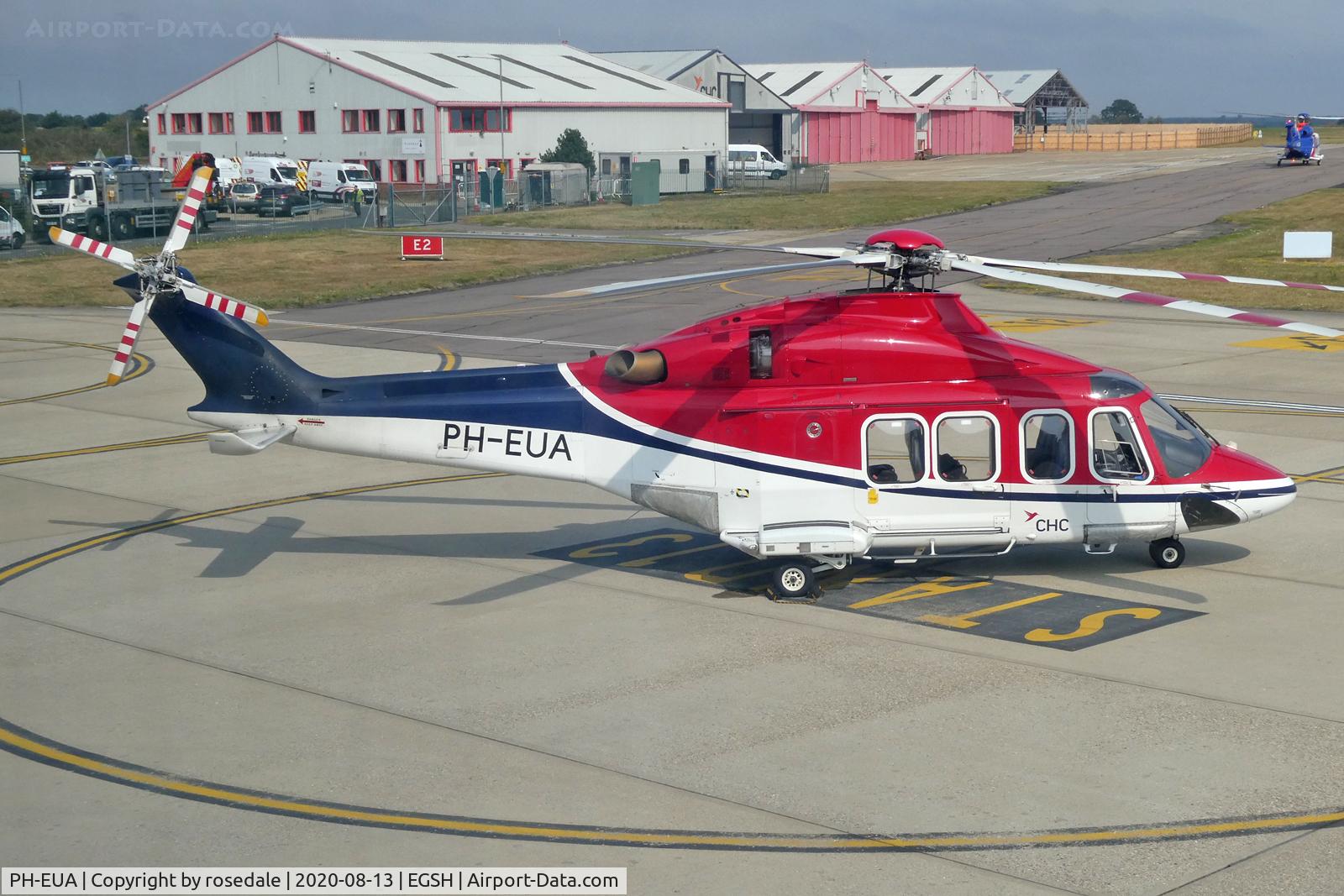 PH-EUA, 2007 AgustaWestland AW-139 C/N 31072, Waiting for passengers on the SaxonAir ramp