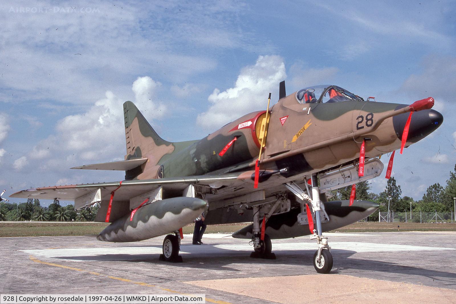 928, Douglas A-4SU Skyhawk C/N 12561, On exercise in Malaysia