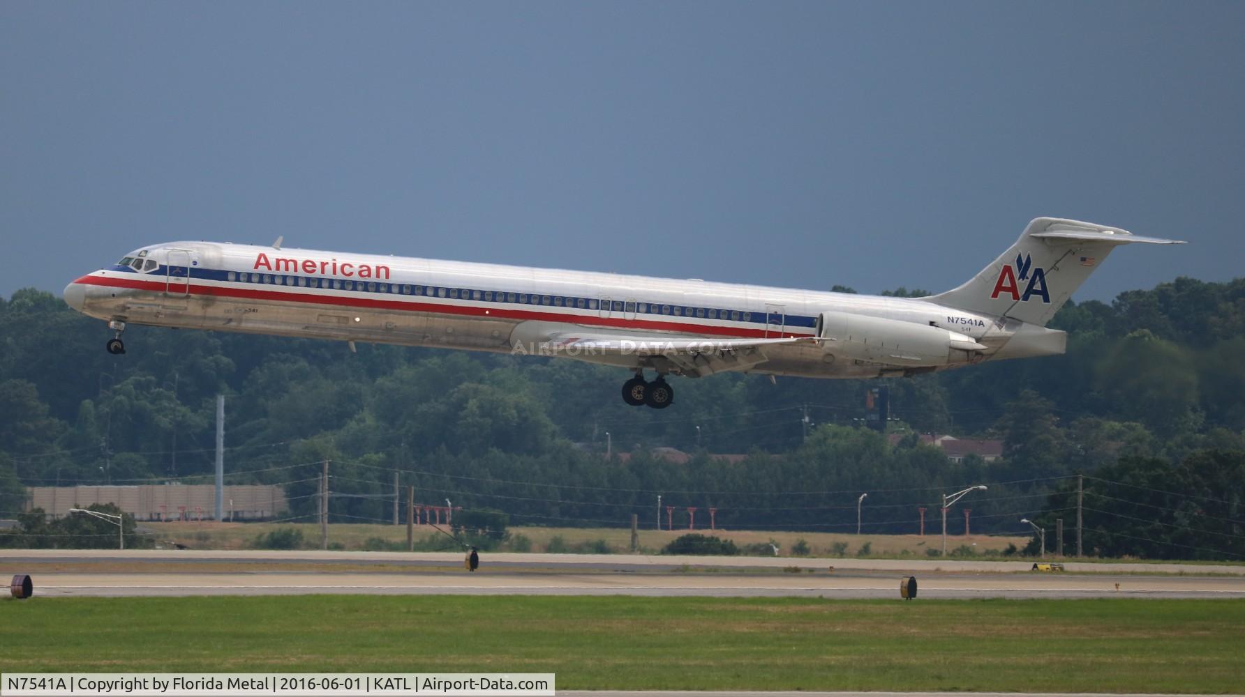 N7541A, 1990 McDonnell Douglas MD-82 (DC-9-82) C/N 49995, American