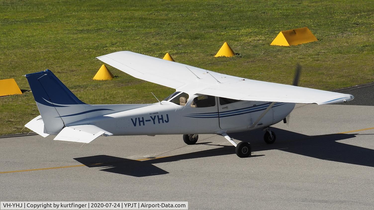 VH-YHJ, 2008 Cessna 172S C/N 172S10827, Cessna 172S Skyhawk SP cn 172S-10827. VH-YHJ YPJT 240720