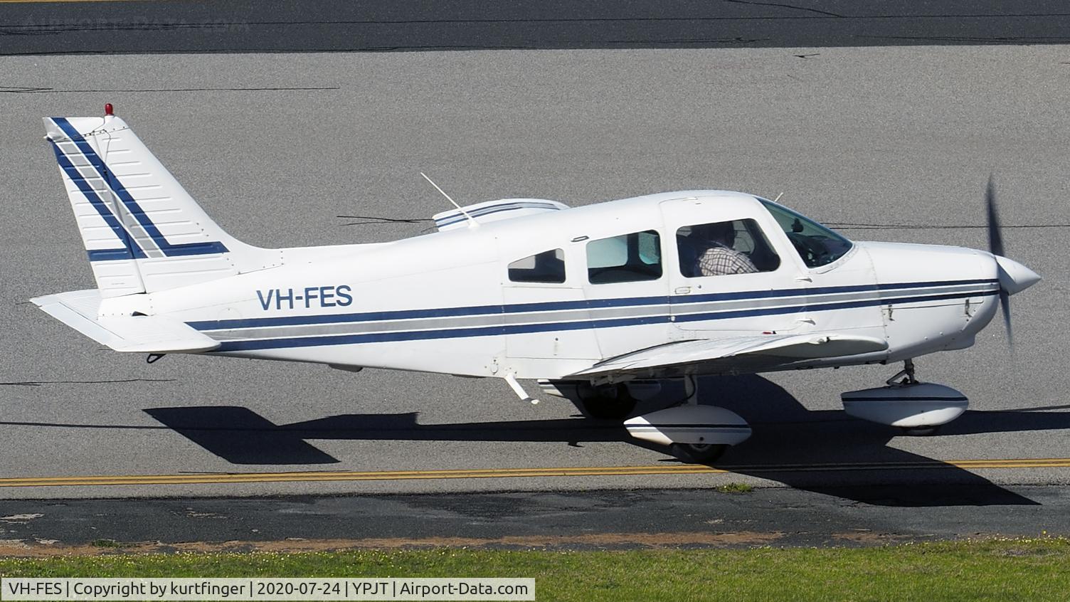 VH-FES, 1982 Piper PA-28-161 C/N 28-8216015, Piper PA-28-61 Warrior II cn 28-8216015. Pearce Flying Club VH-FES YPJT 240720