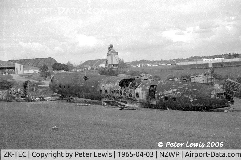 ZK-TEC, 1959 Lockheed L.188C Electra C/N 188-2011, Tasman Empire Airways Ltd.
Crashed 27Mar1965