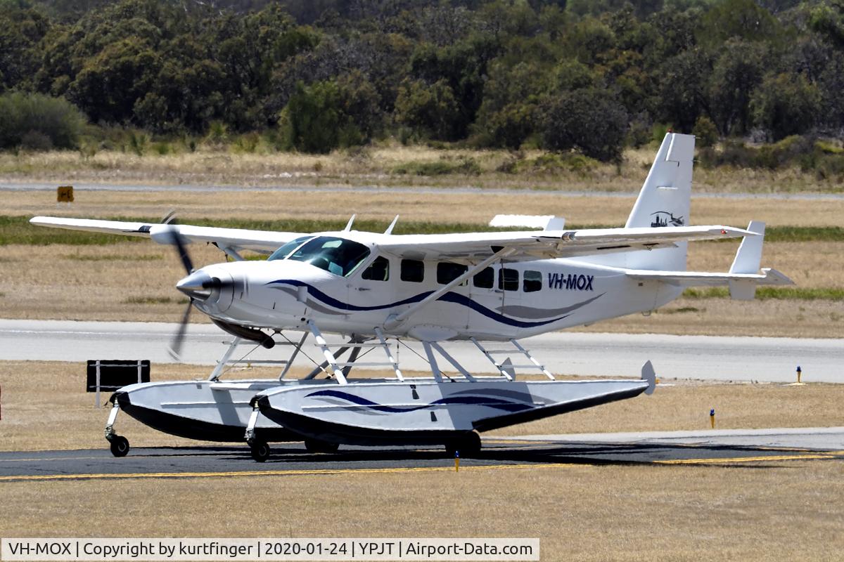 VH-MOX, 1993 Cessna 208 Caravan 1 C/N 20800227, Cessna 208 Caravan sn 208-00227 VH-MOX YPJT 24012020