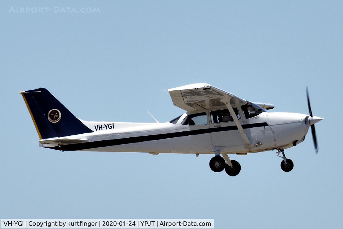 VH-YGI, 2011 Cessna 172R C/N 17281577, Cessna 172R Skyhawk sn 172-81577 Singapore Flying College VH-YGI YPJT 24012020