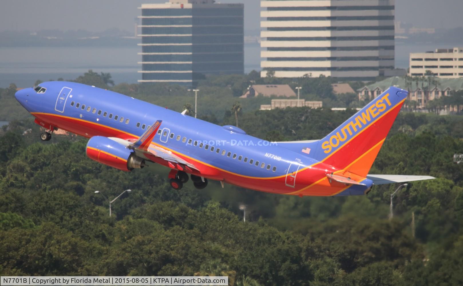 N7701B, 2004 Boeing 737-76N C/N 32681, SWA 737-700