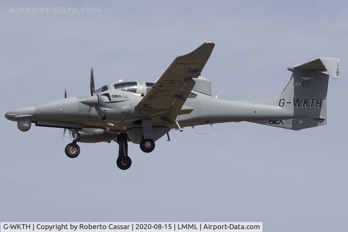 G-WKTH, 2016 Diamond DA-62 C/N 62.029, Runway 23