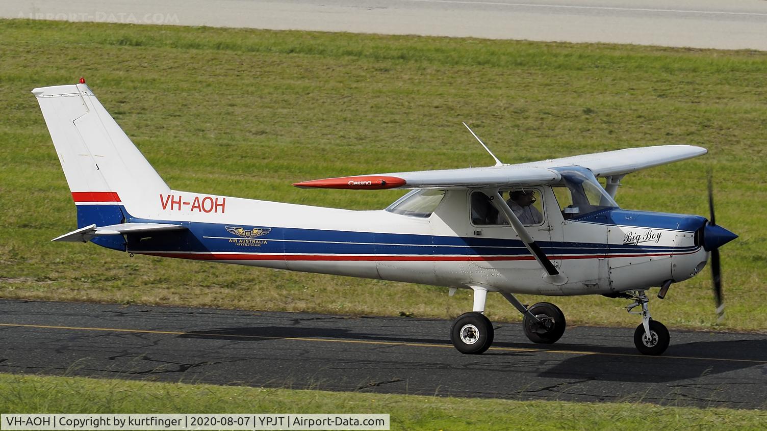 VH-AOH, 1982 Cessna 152 C/N 152-85532, Cessna 152 sn 15285532. Air Australia Int VH-AOH Big Boy YPJT 070820
