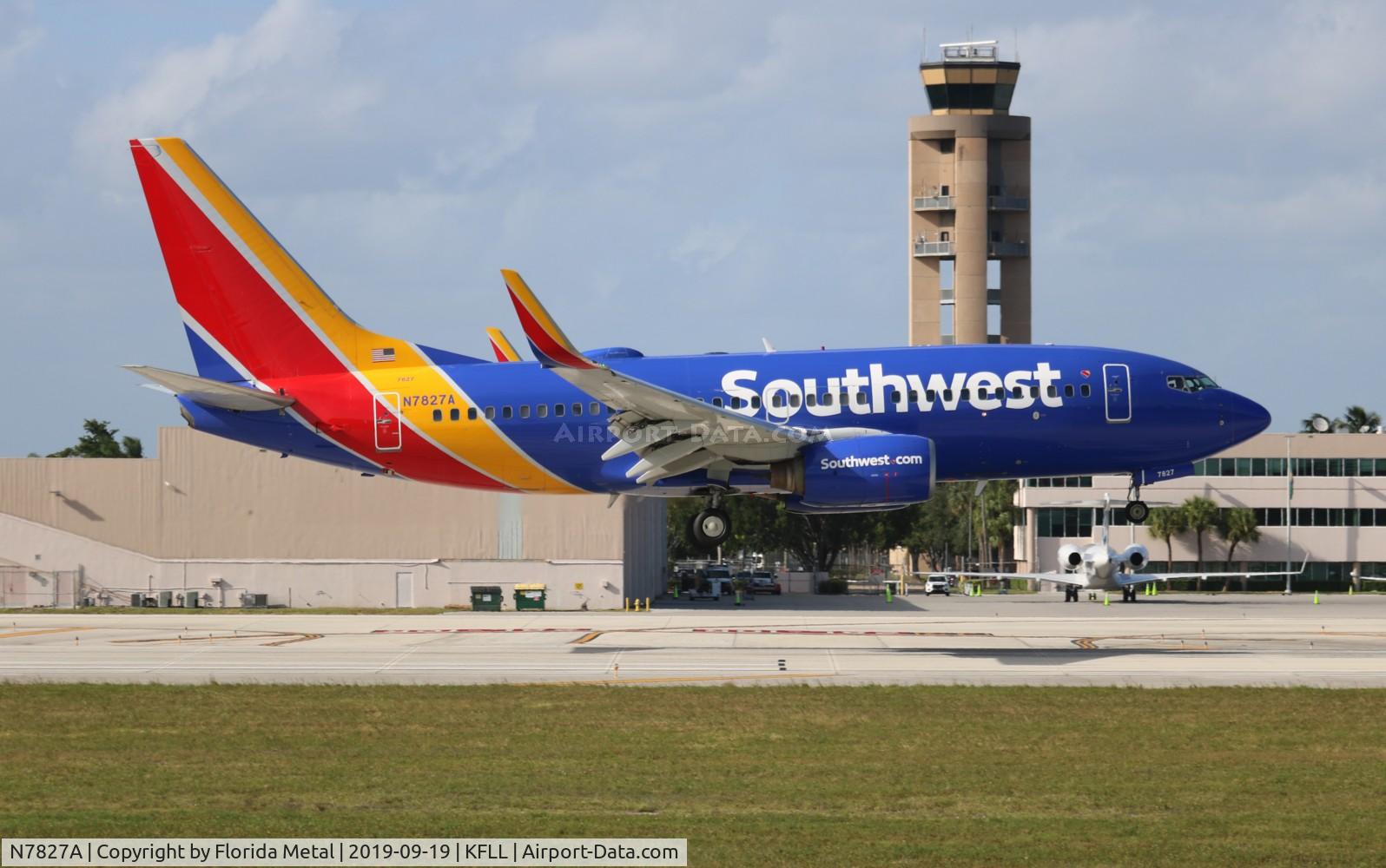N7827A, 2003 Boeing 737-79P C/N 28255, WN 737-700