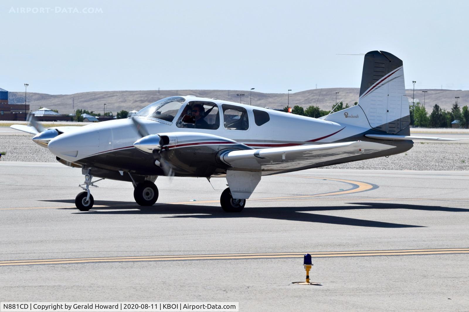 N881CD, 1958 Beech 95 C/N TD-95, On the north GA ramp.