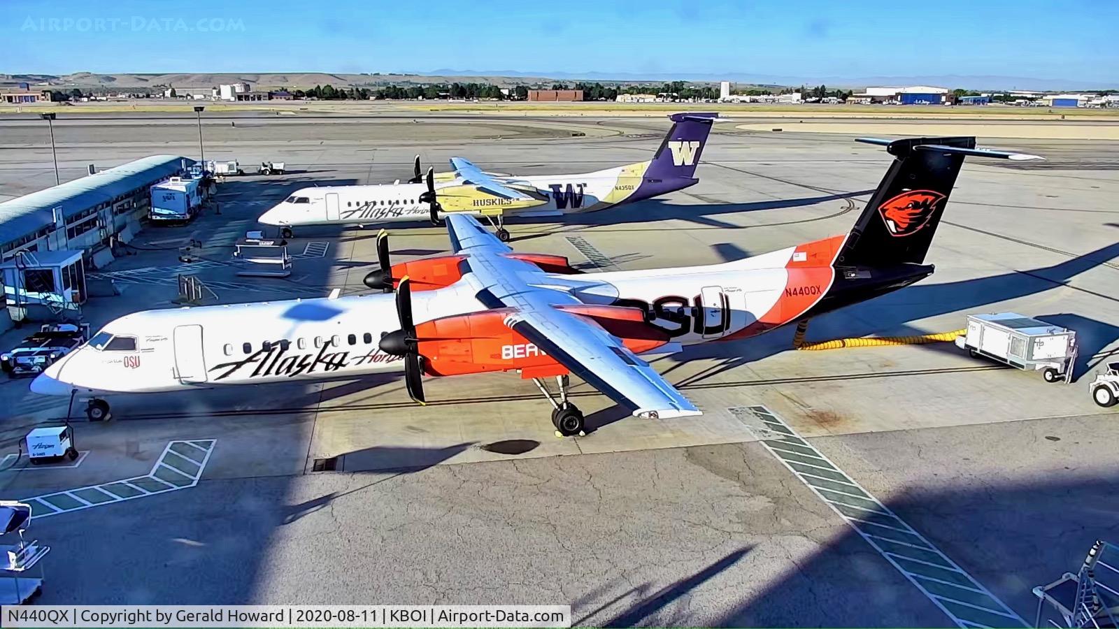 N440QX, 2010 Bombardier DHC-8-402 Dash 8 C/N 4347, Parked on Alaska ramp.