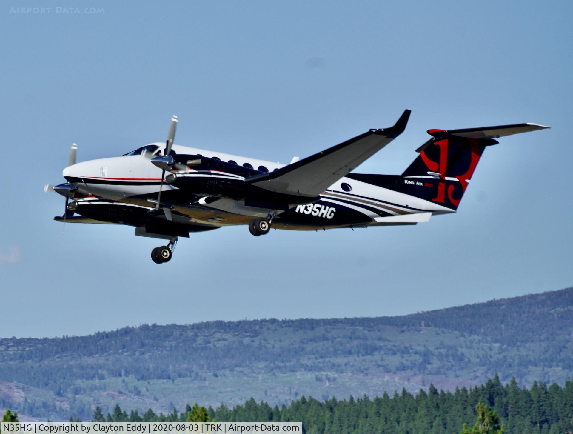 N35HG, 2013 Beechcraft B300 Super King Air C/N FL-856, Truckee airport California 2020.