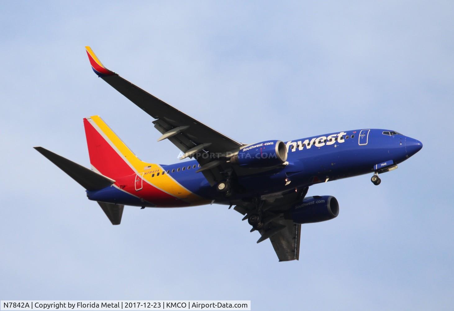 N7842A, 2000 Boeing 737-73V C/N 30237, WN 737-700