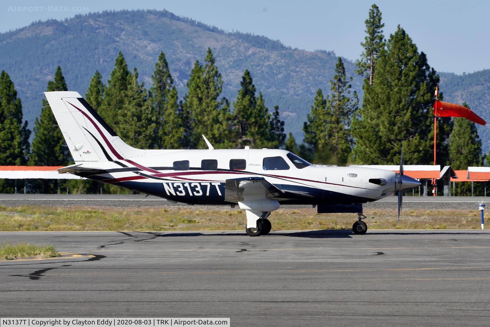 N3137T, 2006 Piper PA-46-500TP C/N 4697257, Truckee airport California 2020.