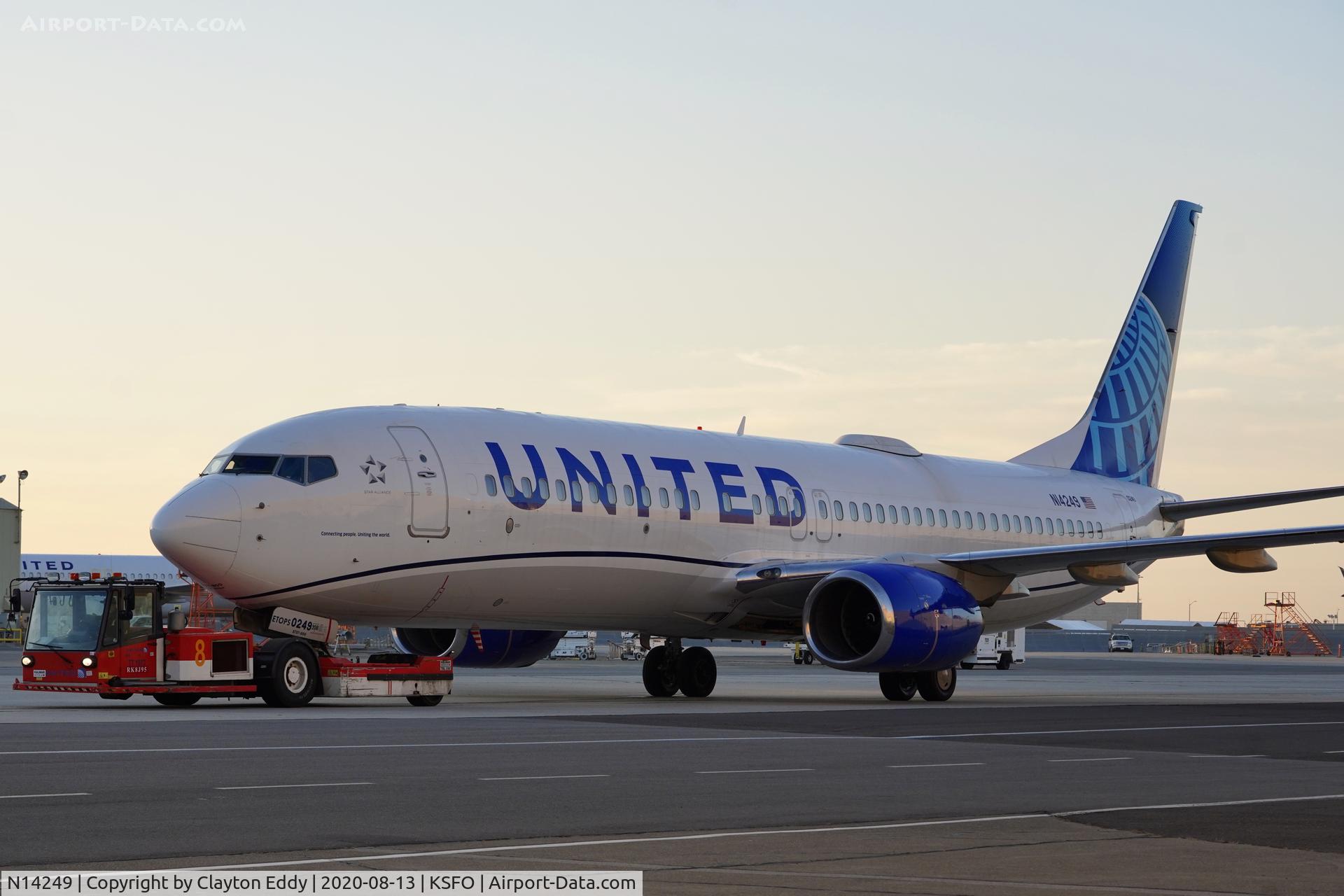 N14249, 1999 Boeing 737-824 C/N 28809, SFO 2020.