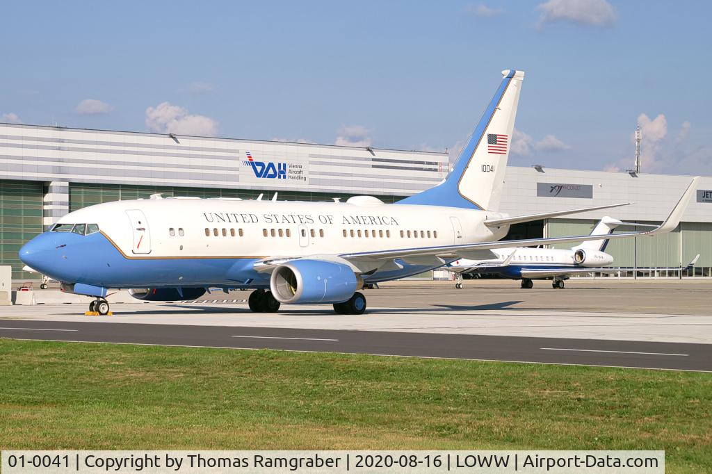 01-0041, 2002 Boeing C-40B (737-7FD BBJ) C/N 33080, USA - Air Force Boeing C-40B (Boeing 737-7FD/BBJ)