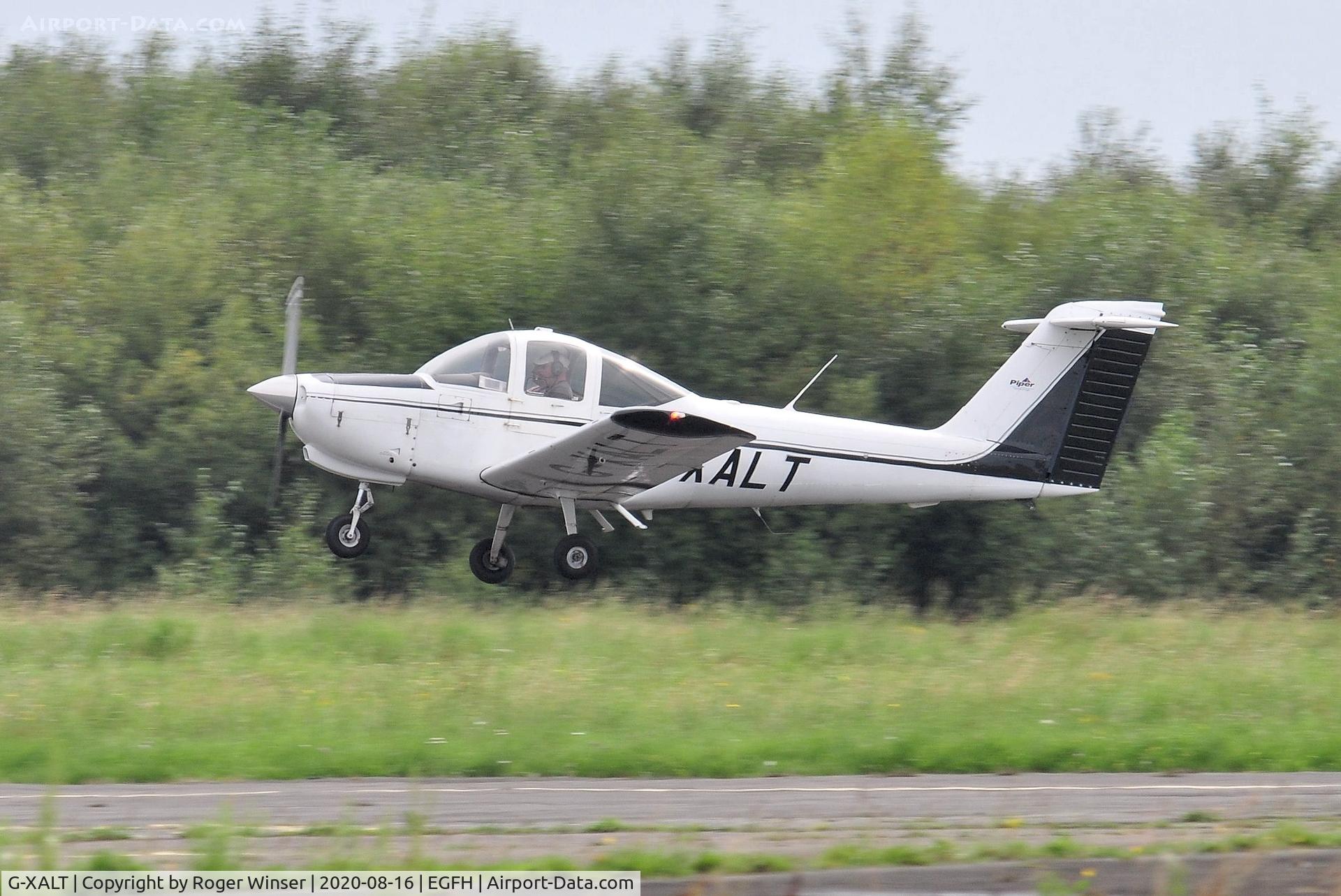 G-XALT, 1979 Piper PA-38-112 Tomahawk Tomahawk C/N 38-79A0801, Resident Tomahawk touch and go Runway 10