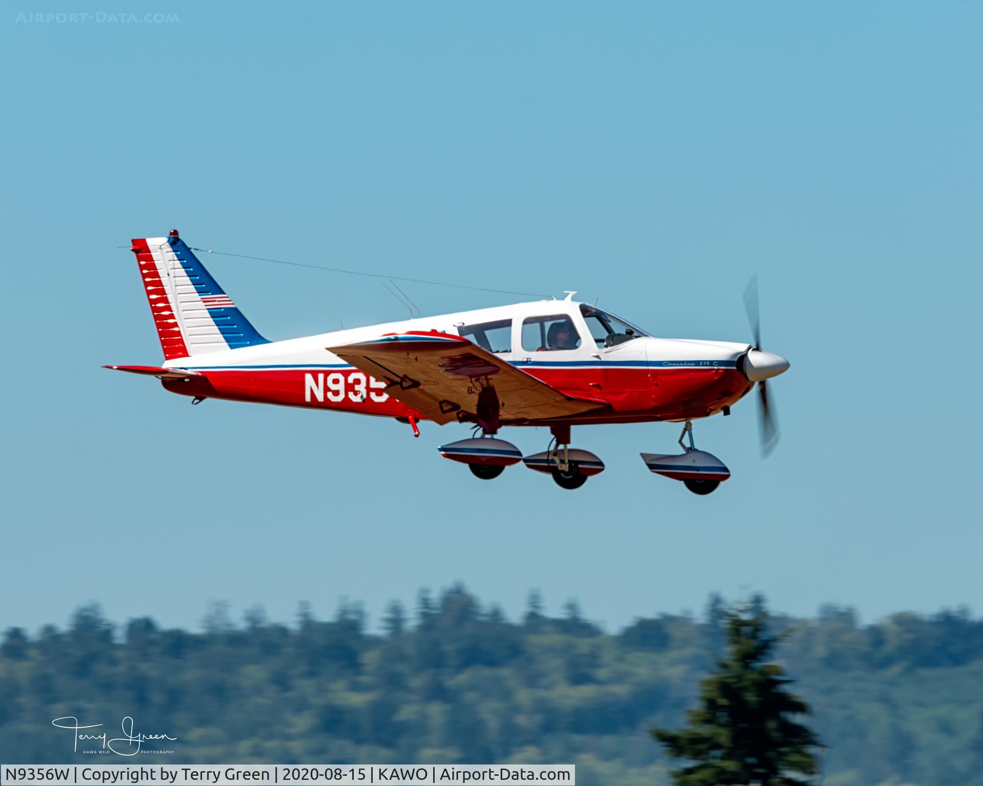 N9356W, 1968 Piper PA-28-235 C/N 28-11045, KAWO