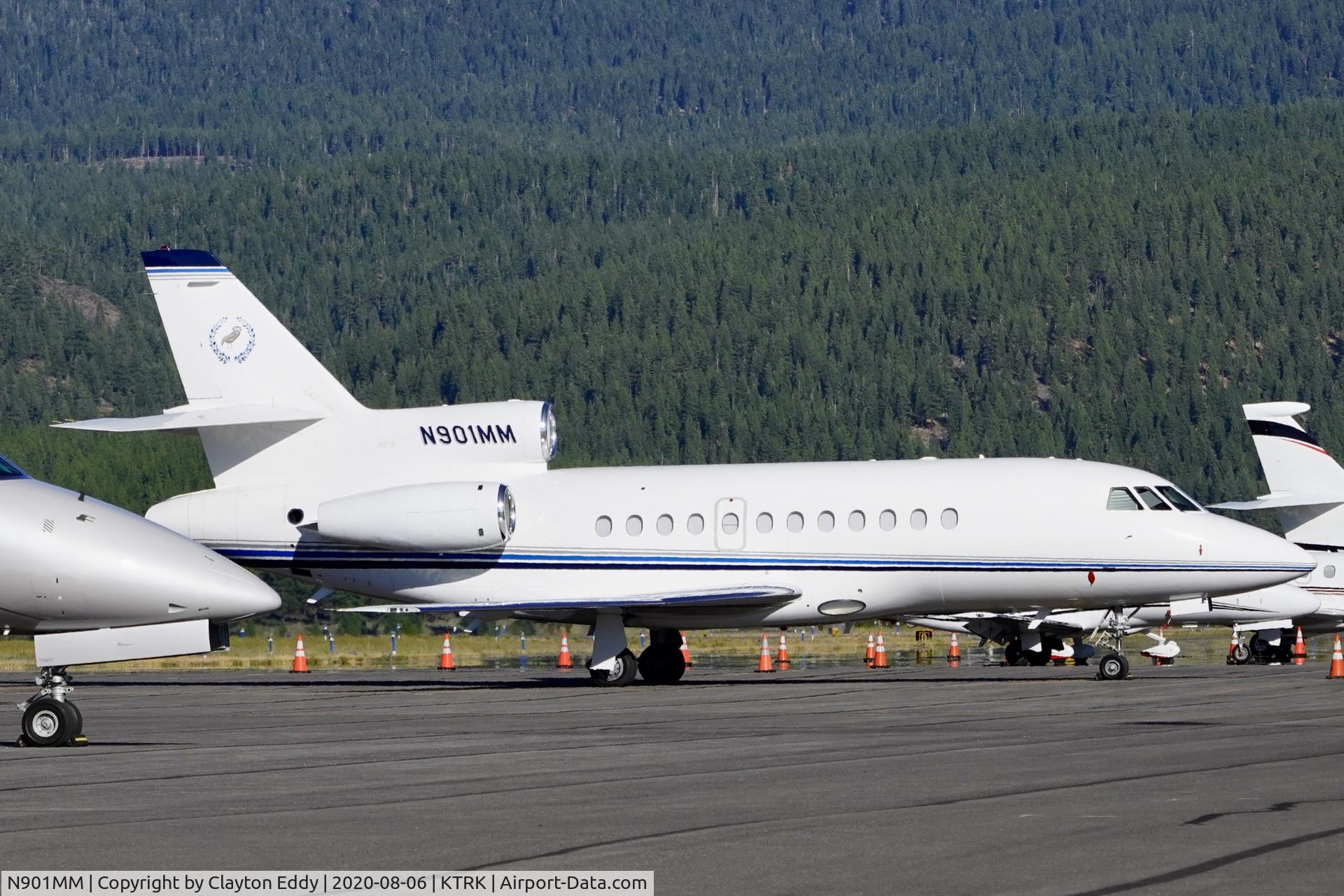 N901MM, 1997 Dassault Falcon 900EX C/N 21, Truckee airport California 2020.