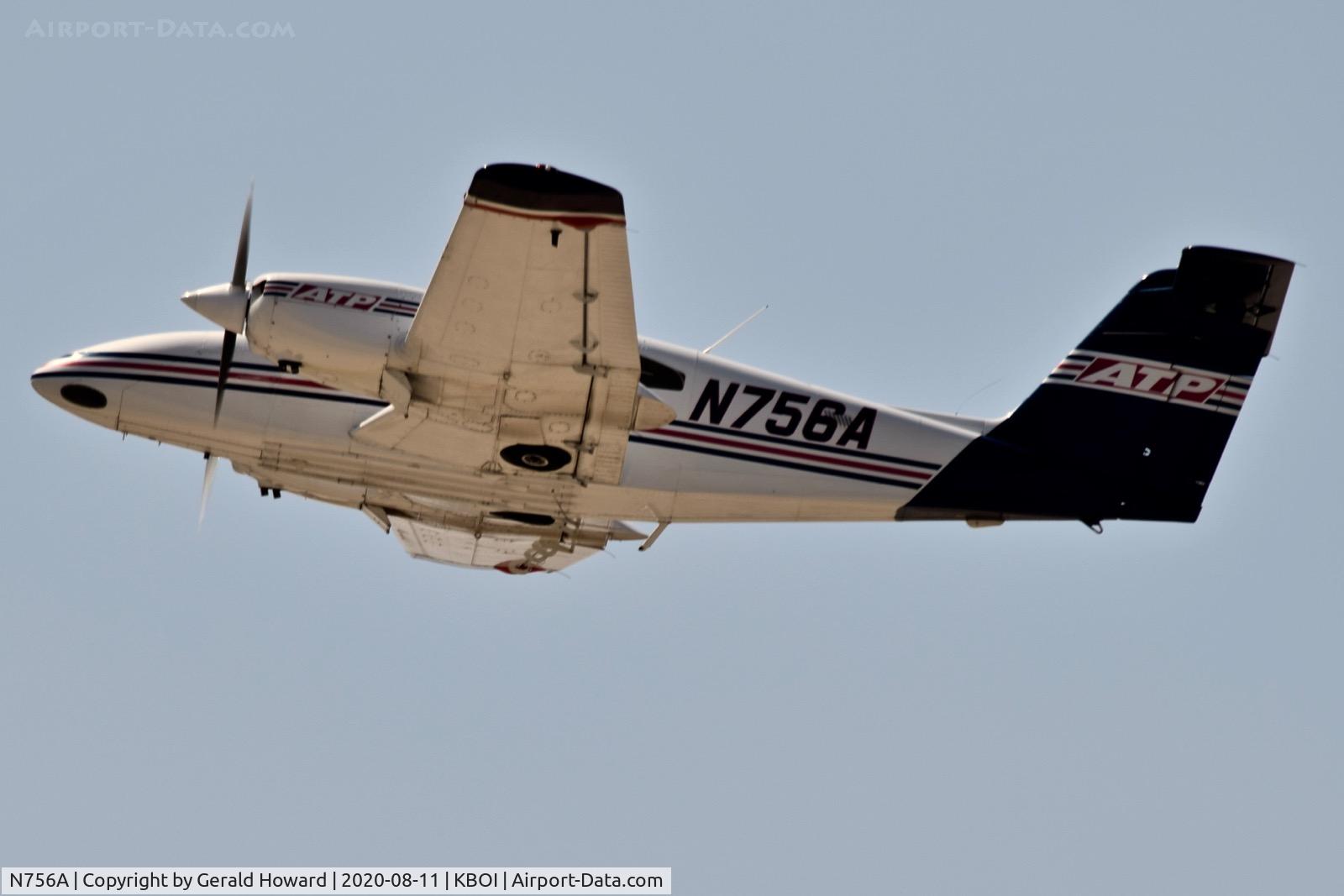 N756A, 2007 Piper PA-44-180 Seminole C/N 4496244, Take off from 10L.