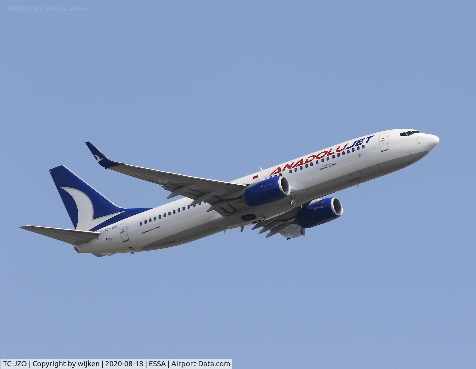TC-JZO, 2013 Boeing 737-8JP C/N 39027, RWY 19R