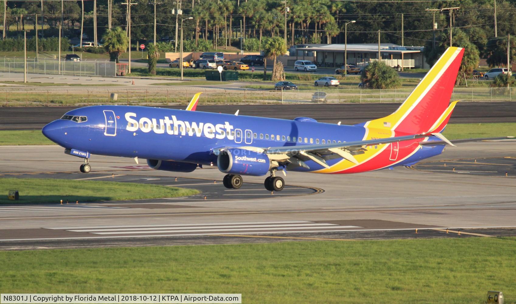 N8301J, 2012 Boeing 737-8H4 C/N 36980, WN 737-800