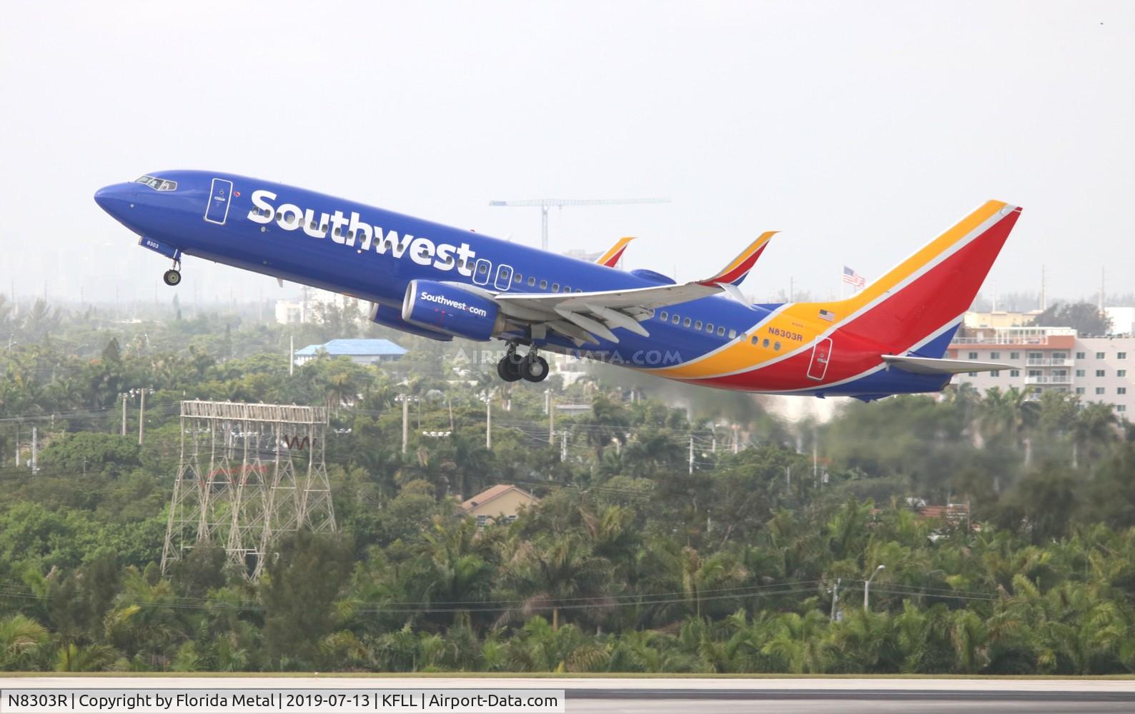 N8303R, 2012 Boeing 737-8H4 C/N 36681, WN 737-800