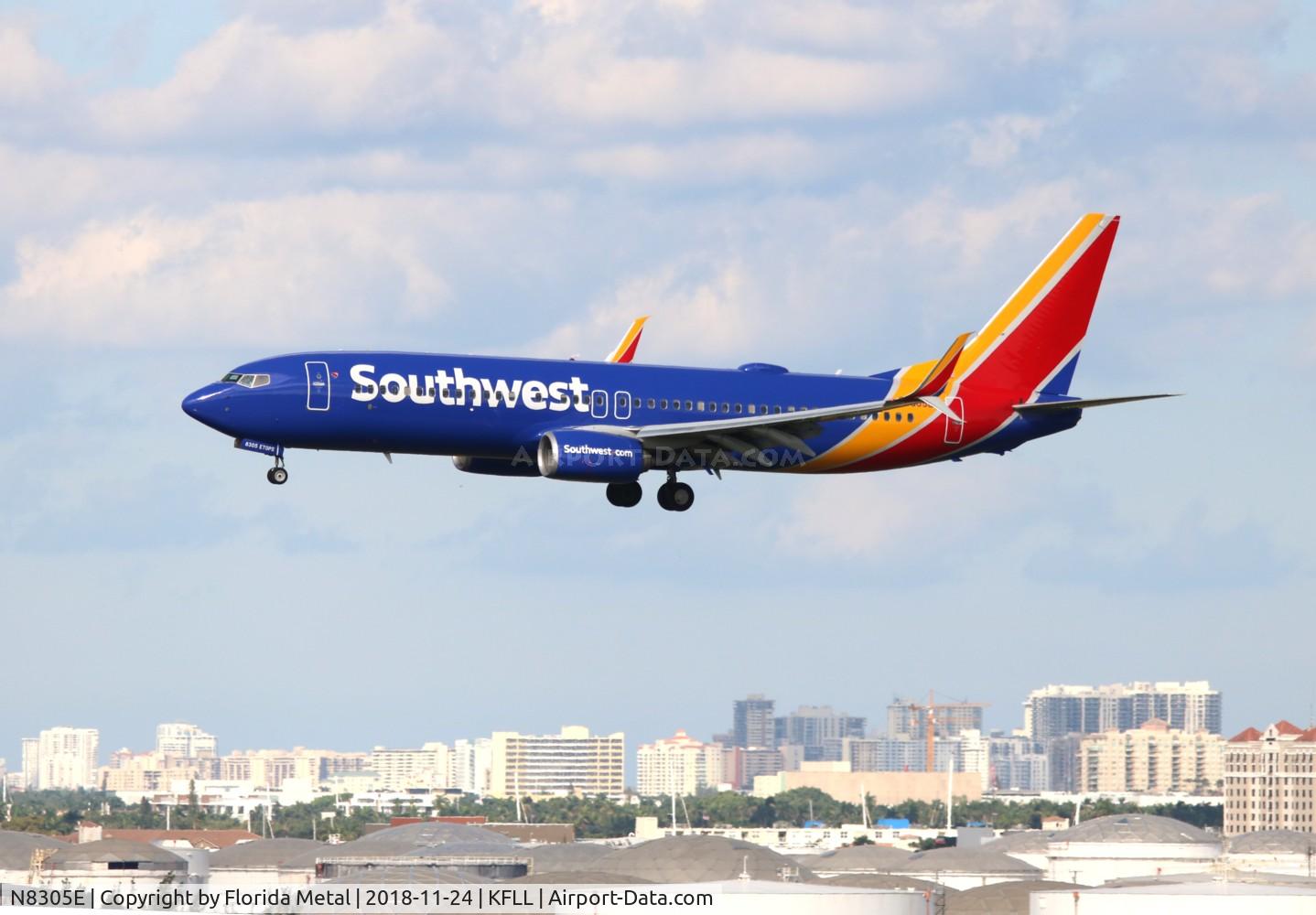 N8305E, 2012 Boeing 737-8H4 C/N 36683, WN 737-800