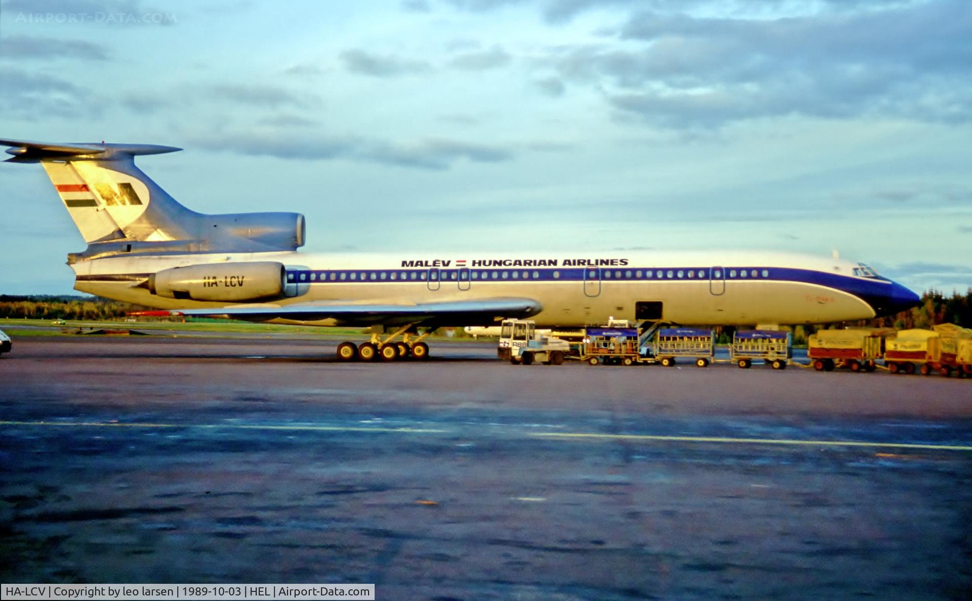 HA-LCV, 1982 Tupolev Tu-154B-2 C/N 82A544, Helsinki 3.10.1989