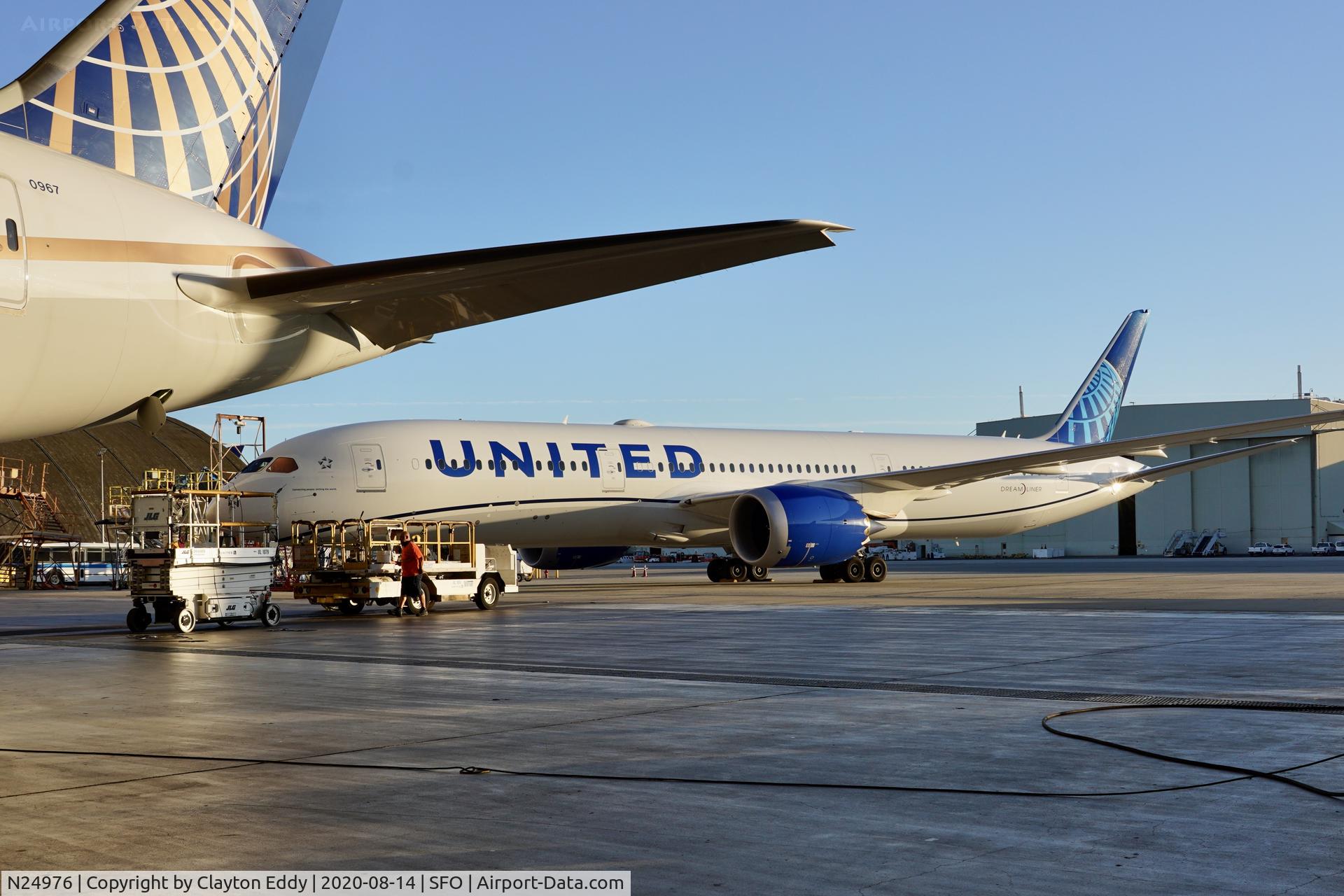 N24976, 2020 Boeing 787-9 Dreamliner Dreamliner C/N 66135, SFO 2020.