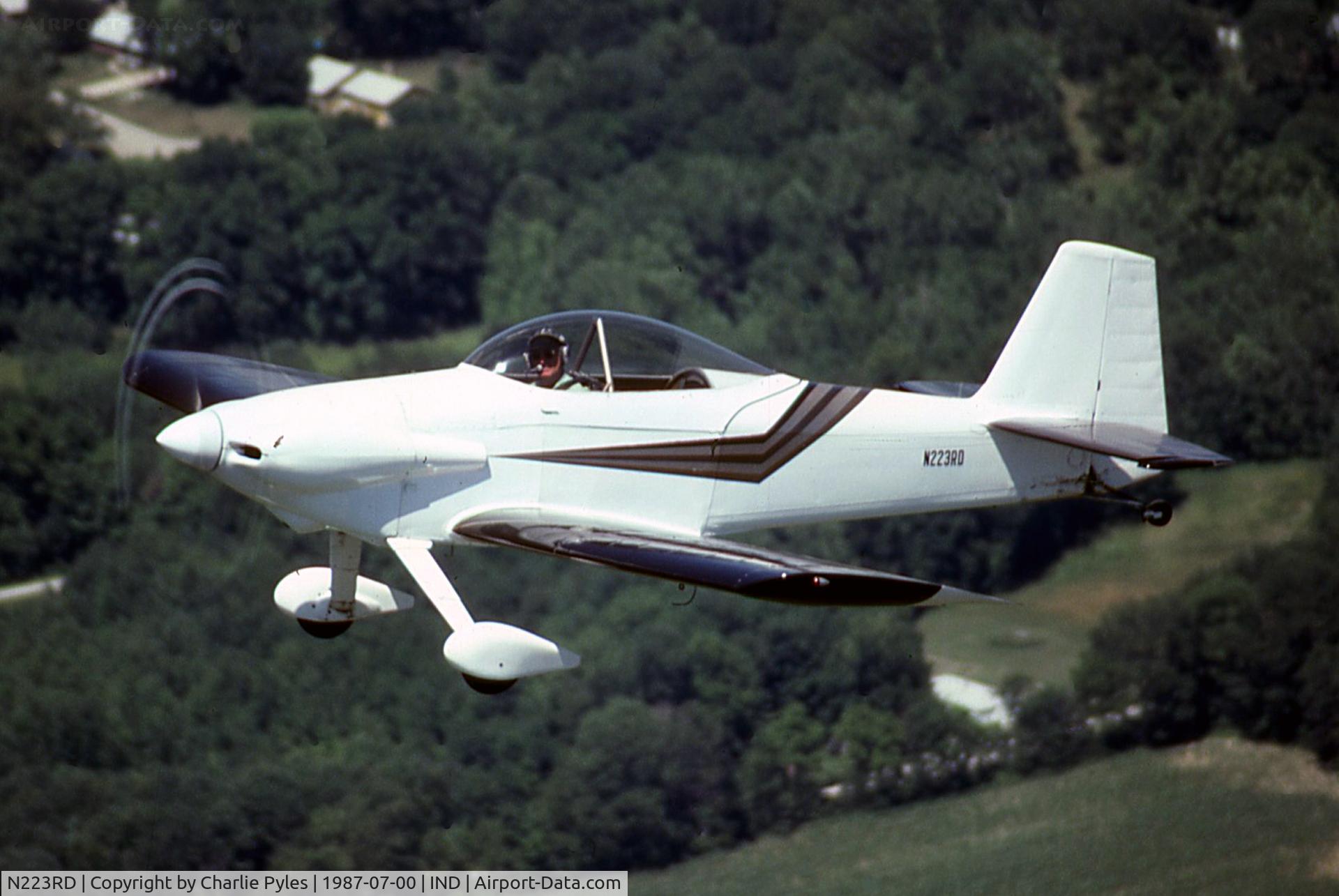 N223RD, Vans RV-4 C/N 436, Flying alongside my friend Jim Winings in a Piper Tri-Pacer flying out of Speedway before it closed.