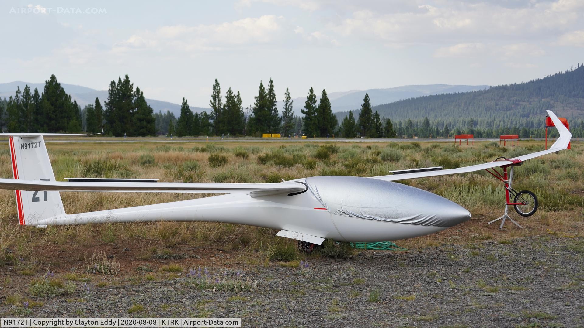 N9172T, 2019 Jonker Sailplanes JS-3 C/N 03-032, Truckee airport California 2020.