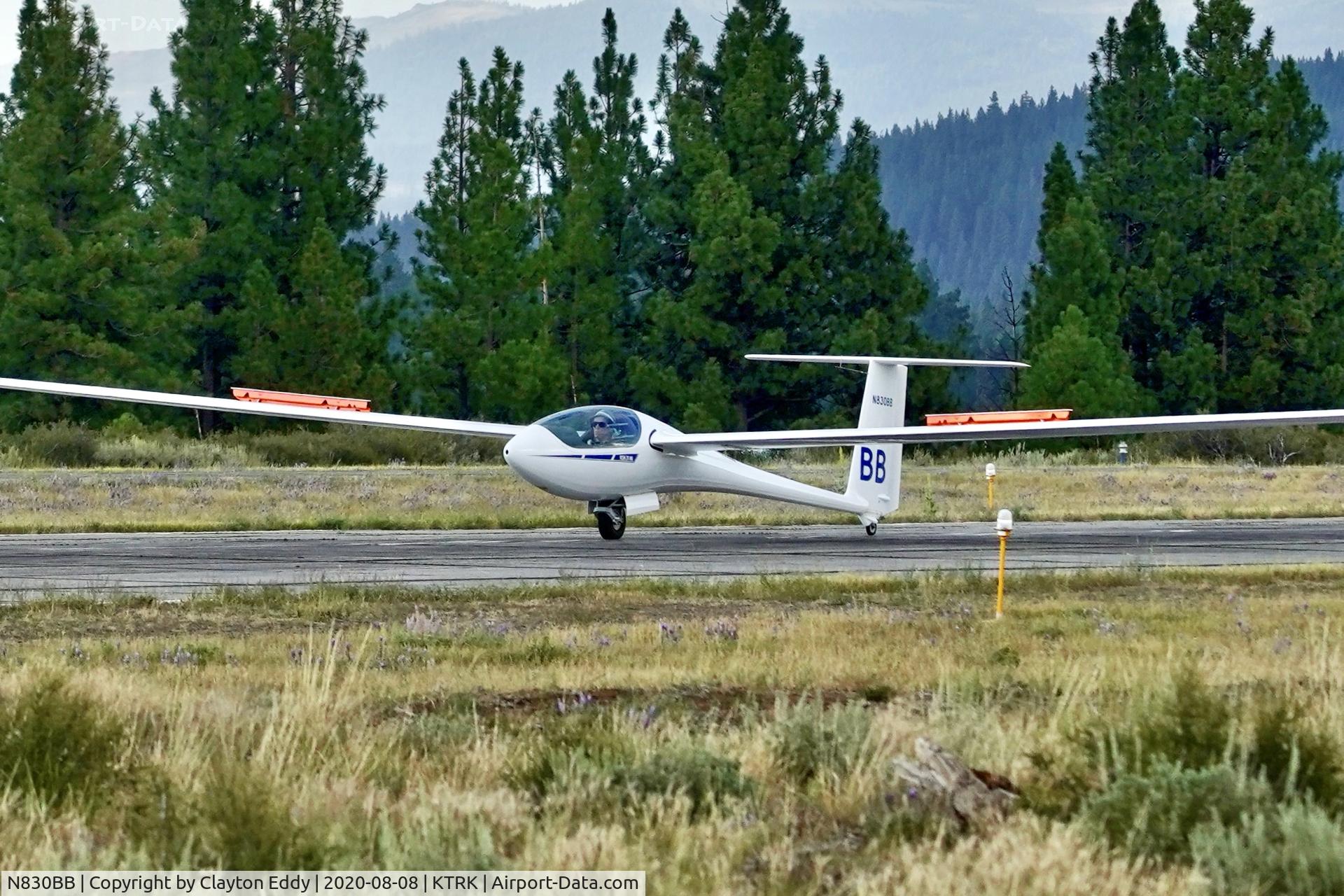 N830BB, 2017 Schleicher ASH 31 MI C/N 31166, Truckee airport California 2020.