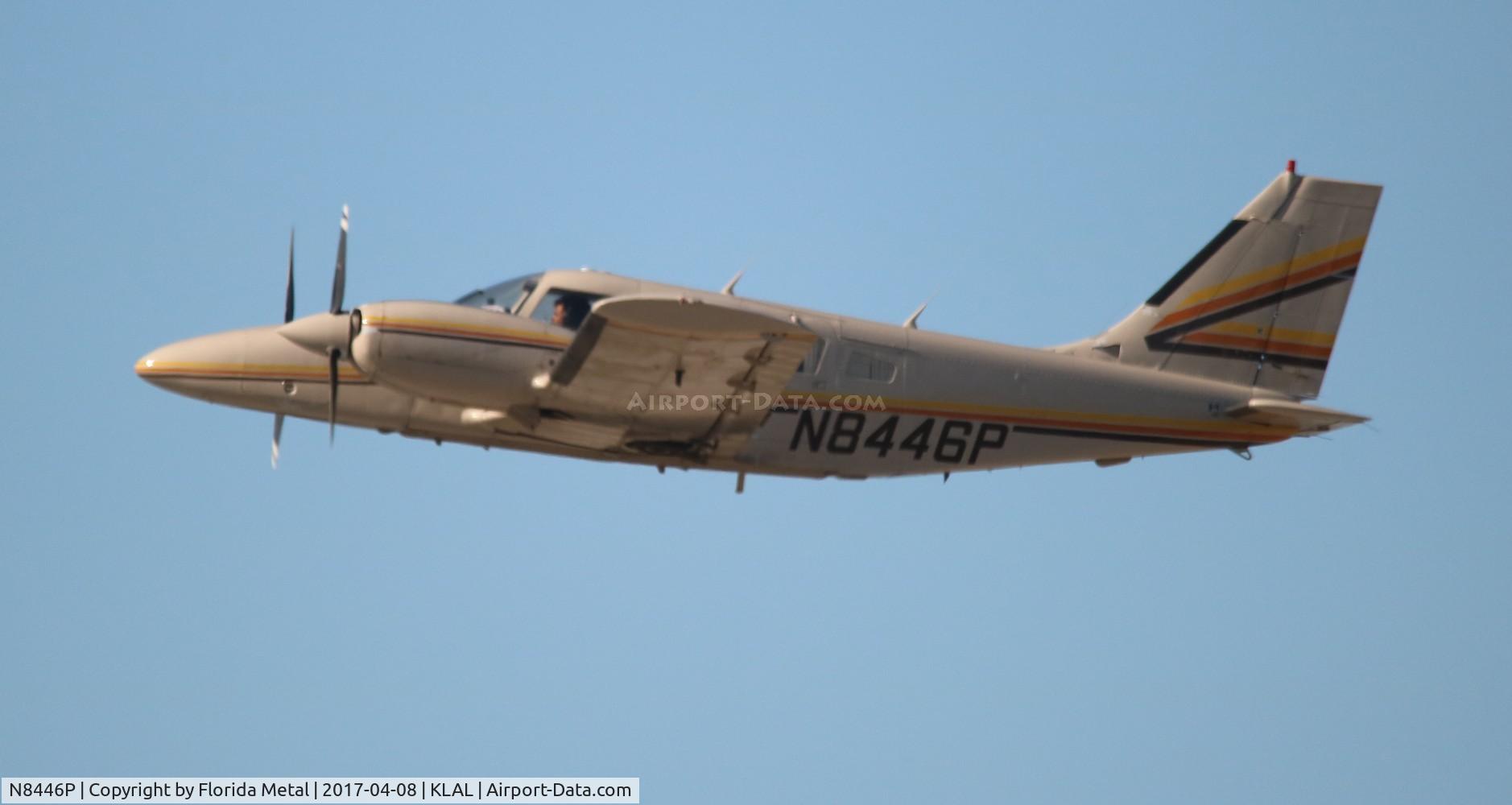 N8446P, 1981 Piper PA-34-220T C/N 34-8133258, PA-34