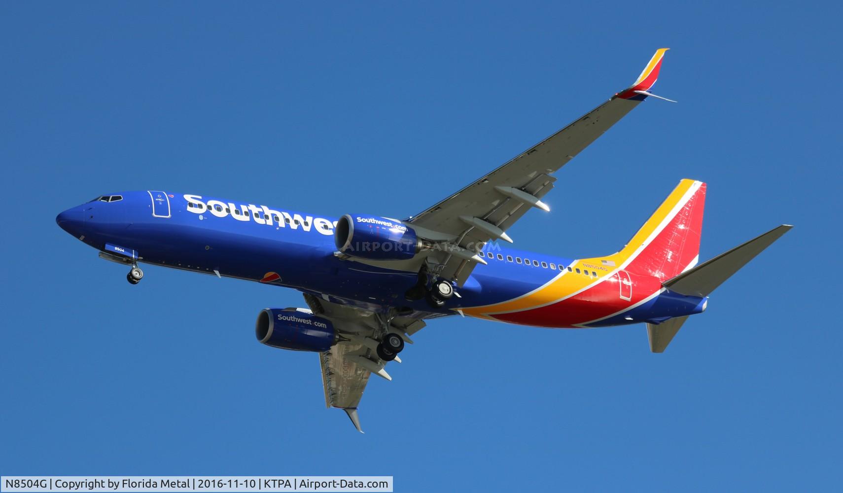 N8504G, 2016 Boeing 737-8H4 C/N 38812, WN 737-800