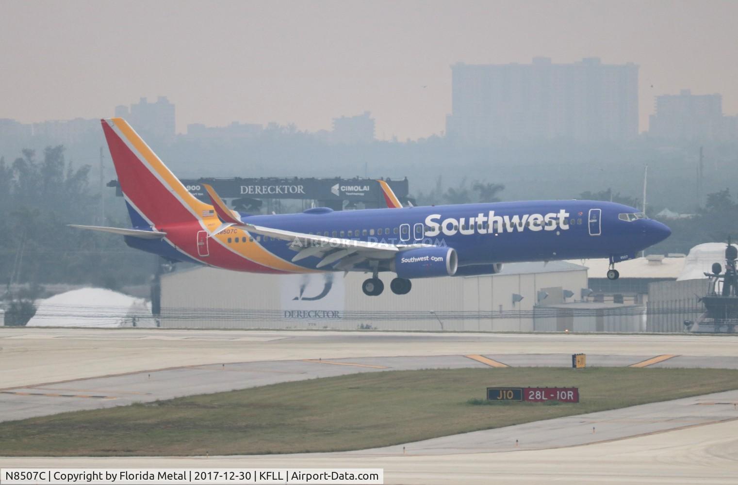 N8507C, 2016 Boeing 737-8H4 C/N 41531, WN 737-800