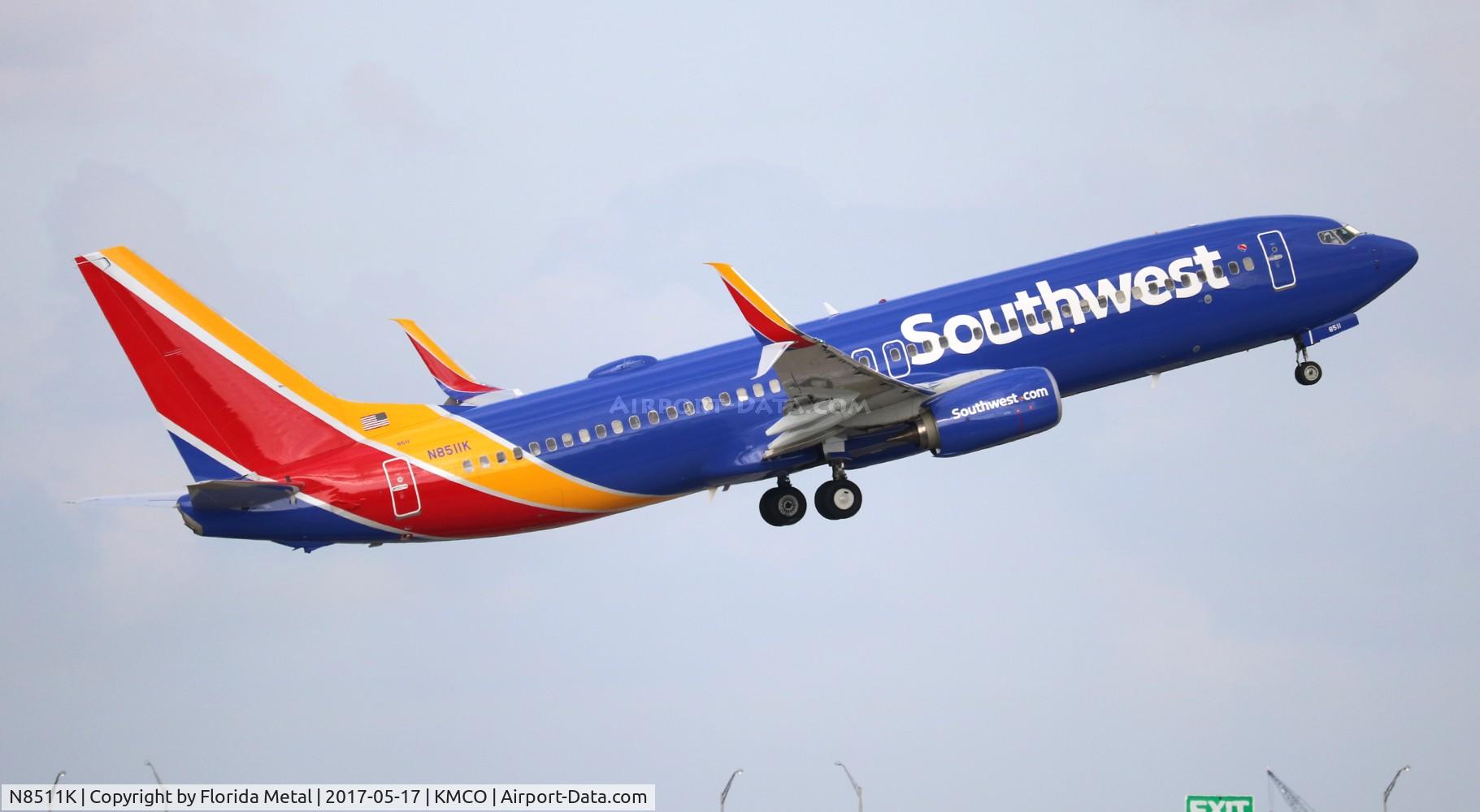N8511K, 2016 Boeing 737-8H4 C/N 36670, WN 737-800