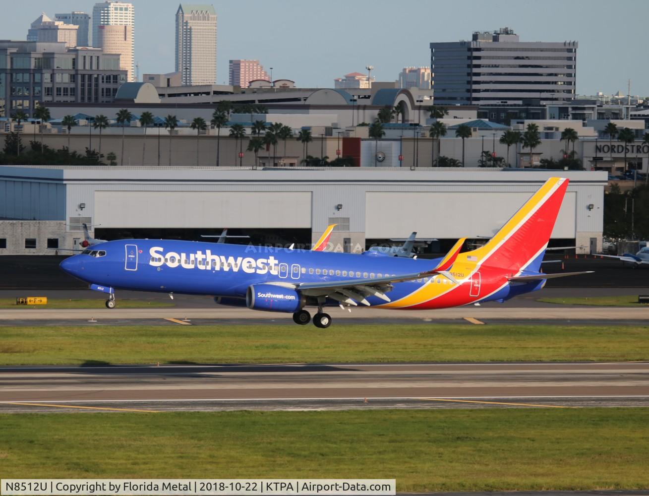 N8512U, 2016 Boeing 737-8H4WL C/N 38816, WN 737-800