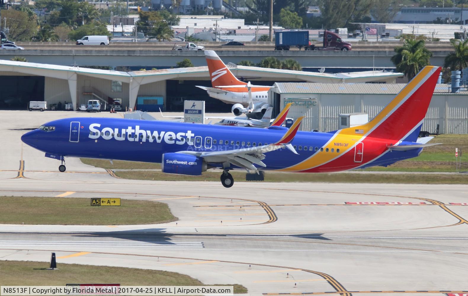 N8513F, 2016 Boeing 737-8H4 C/N 36976, WN 737-800