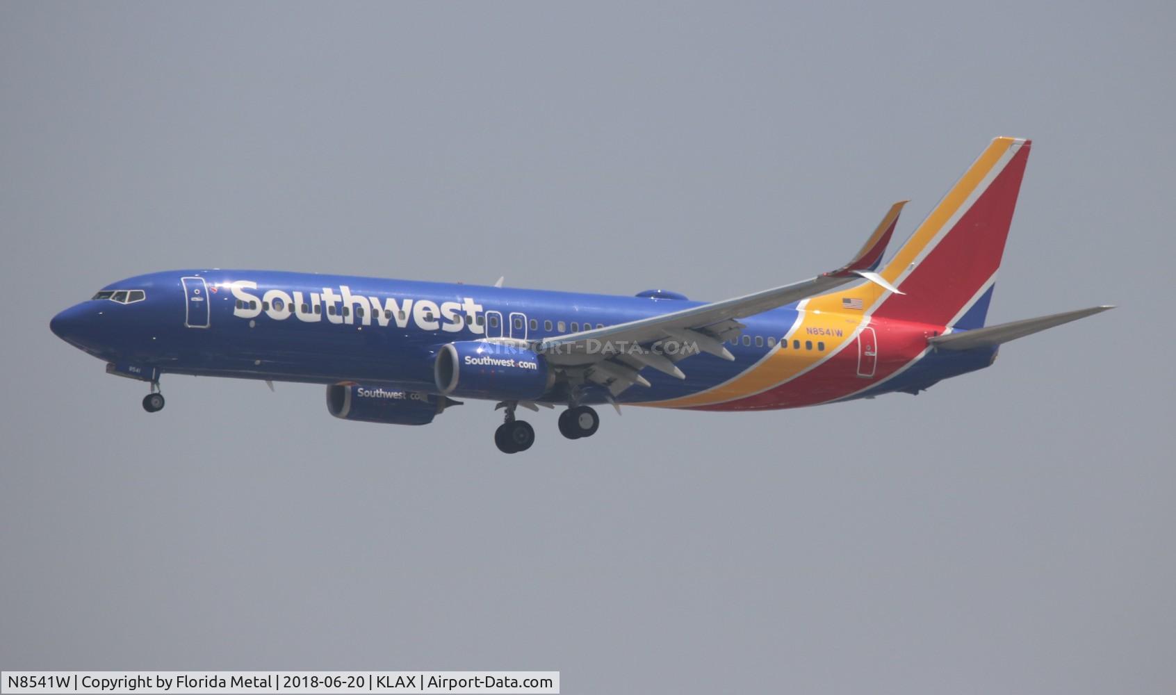 N8541W, 2017 Boeing 737-8H4 C/N 63599, WN 737-800
