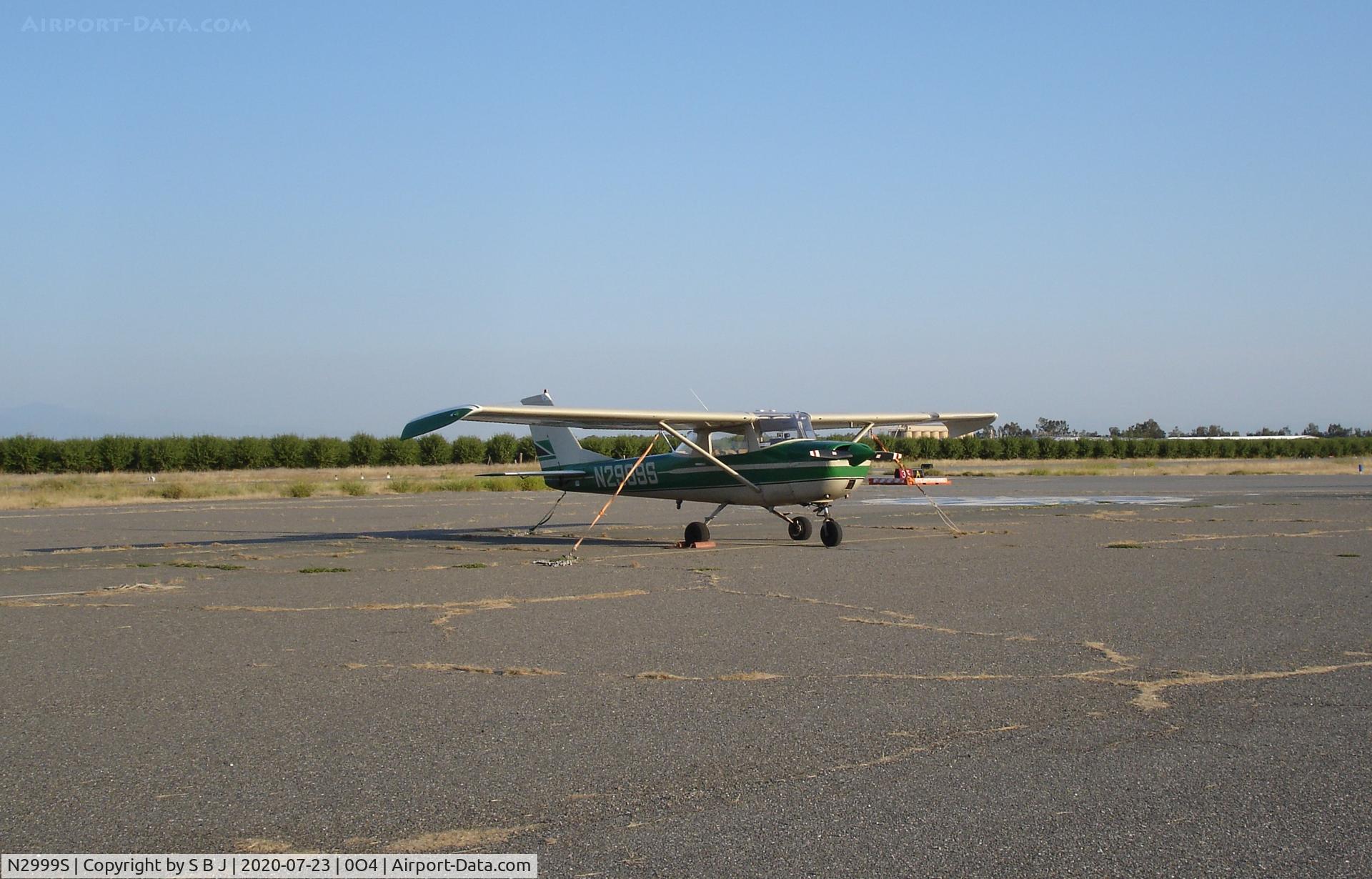 N2999S, 1967 Cessna 150G C/N 15066899, 99S during a recent visit to Corning.